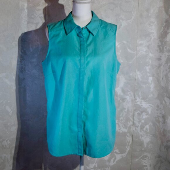 TravelSmith Tops - TravelSmith Women's Size L Turquoise Sleeveless Button-Up Blouse Travel Top